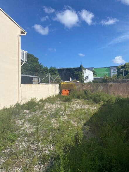 More Photos Of 2126 Collins Ct, Hollywood Refrigeration Cold Storage For Lease