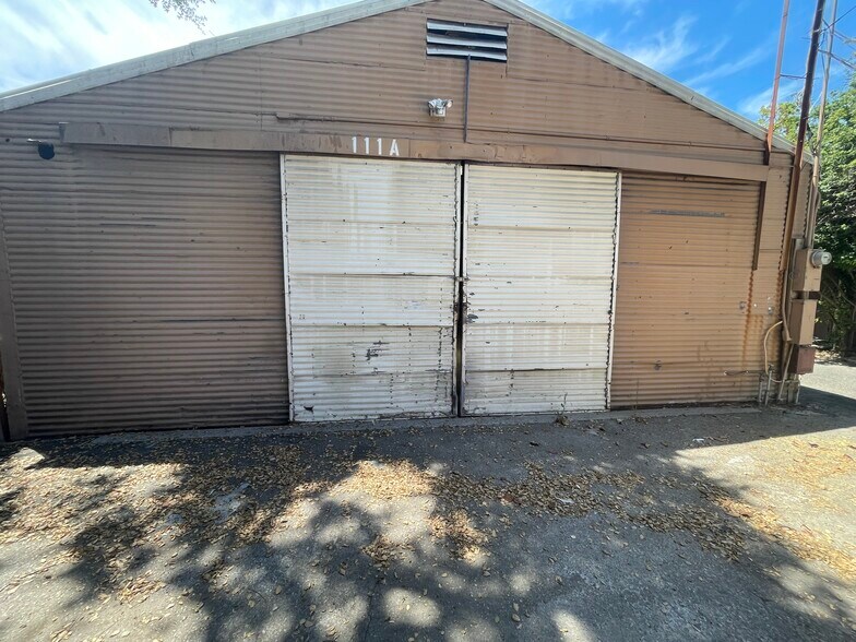 More Photos Of 111 Alvarado, Ojai Warehouse For Lease