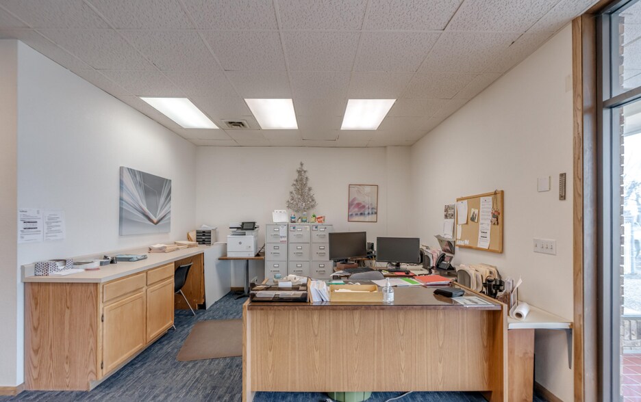 More Photos Of 1100 Basin Ave, Bismarck Flex For Sale