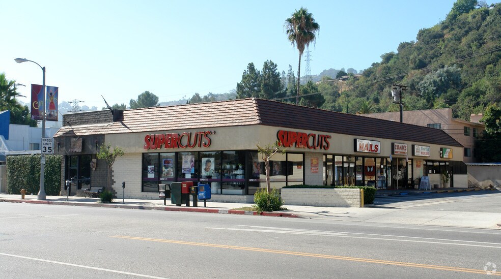 More Photos Of 11032-11042 Ventura Blvd, Studio City Storefront For Lease