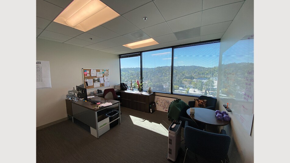 More Photos Of 15260 ventura Blvd, Sherman Oaks Coworking Space