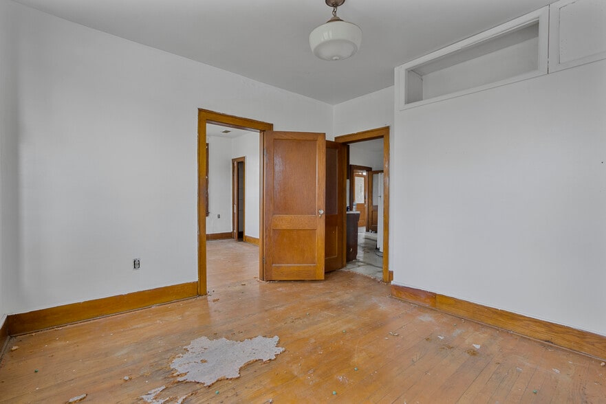 More Photos Of 19403 W Warren Ave, Detroit Storefront Retail Residential For Sale