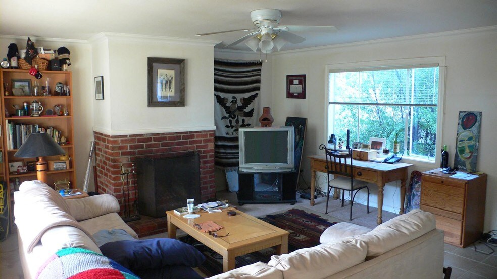More Photos Of 206 Caledonia St, Sausalito Apartments For Sale