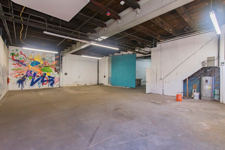 More Photos Of 3130 Belgrade St, Philadelphia Warehouse For Lease