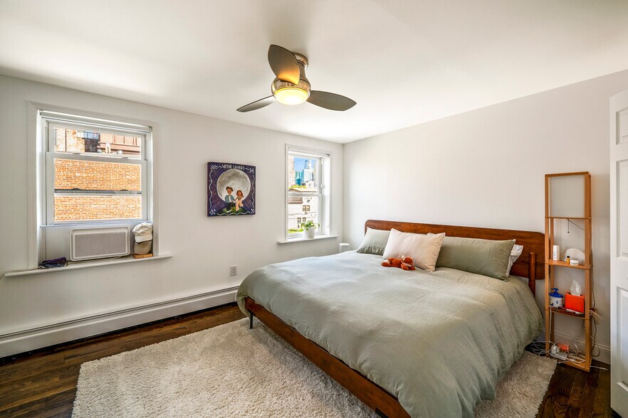 More Photos Of 548 Jersey Ave, Jersey City Storefront Retail Residential For Sale