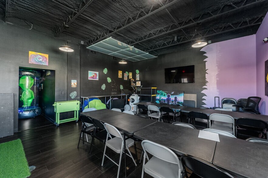 More Photos Of 101 N Atlantic Ave, Cocoa Beach General Retail For Sale