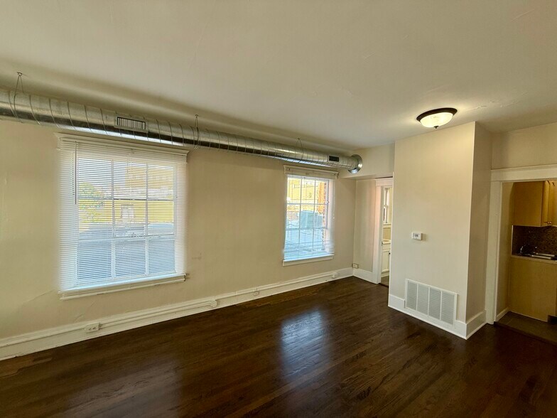 More Photos Of 119 E Kalamazoo St, Lansing Apartments For Sale