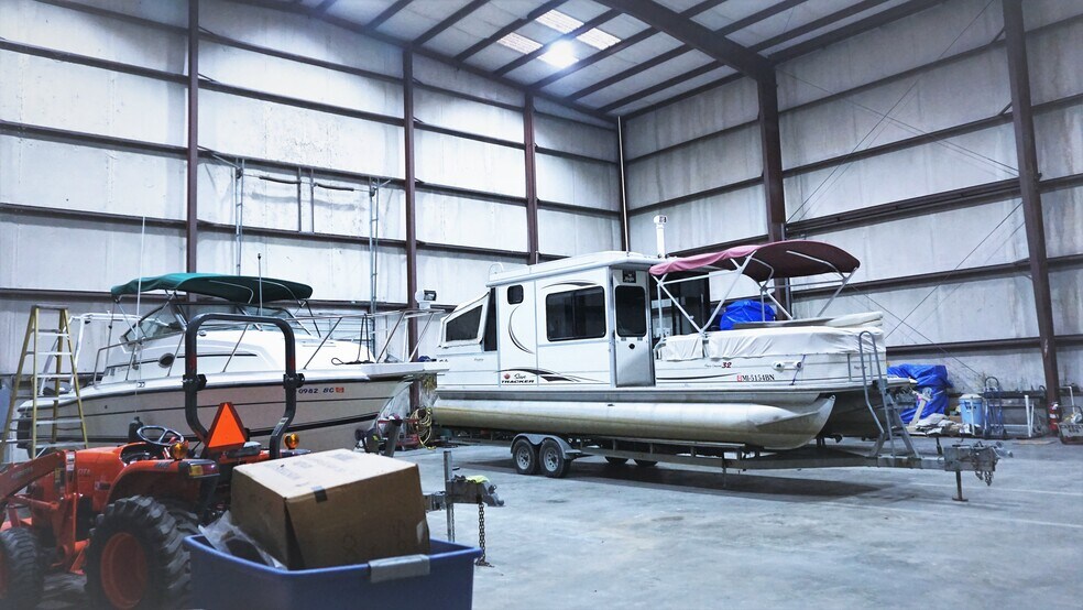 More Photos Of 48 County Road 3495, New Site Marina For Sale