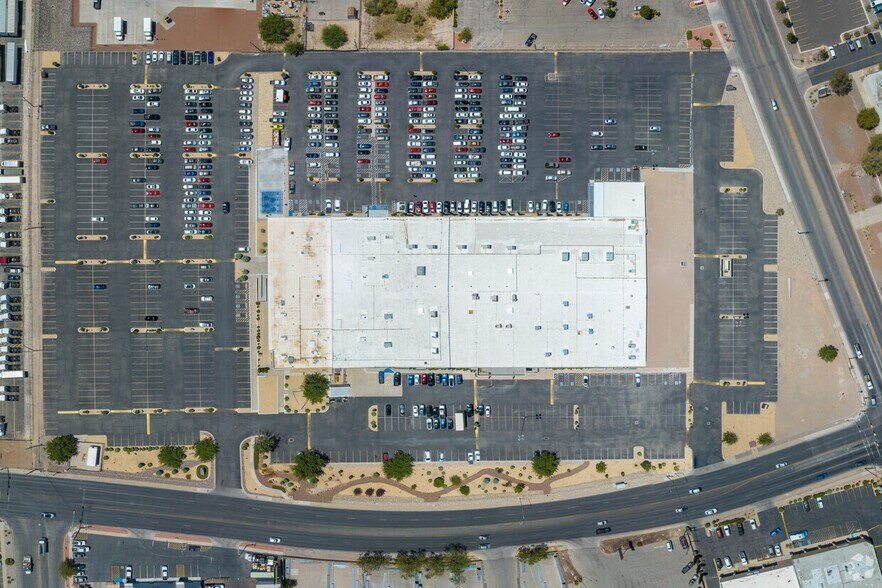 More Photos Of 1359 Lomaland Dr, El Paso Office For Lease