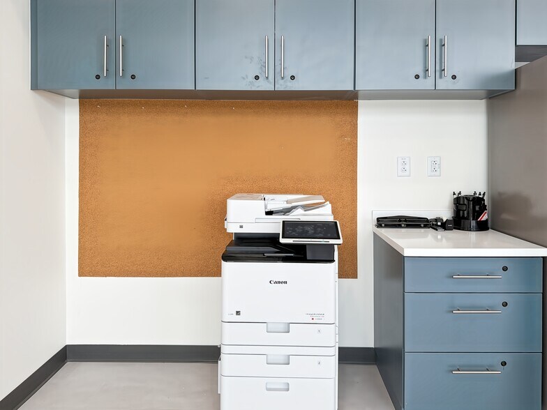 More Photos Of 1225 W 25th St, Norfolk Coworking Space