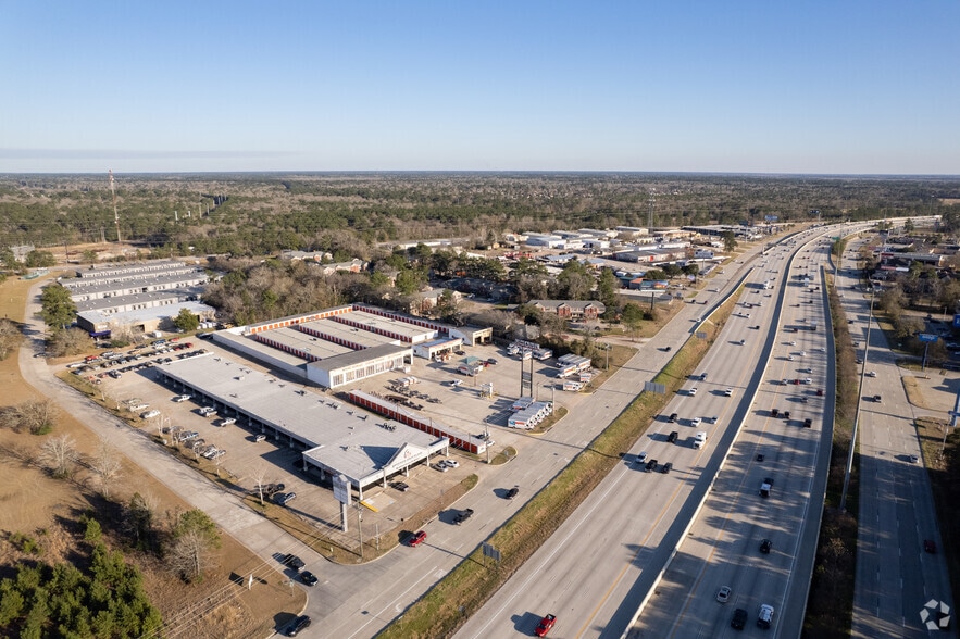 More Photos Of 201 Enterprise Row, Conroe Unknown For Lease