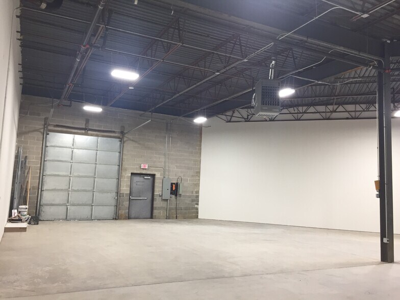 More Photos Of 90 Colin Dr, Holbrook Research And Development For Lease