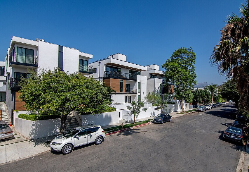 More Photos Of 811 N Harvard Blvd, Los Angeles Multifamily For Sale