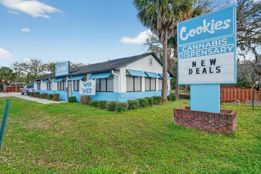 More Photos Of 105 Monroe Rd, Sanford General Retail For Sale