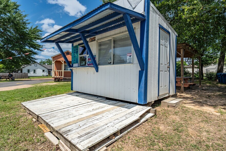 More Photos Of 122 N Green St, Hawkins Land For Sale