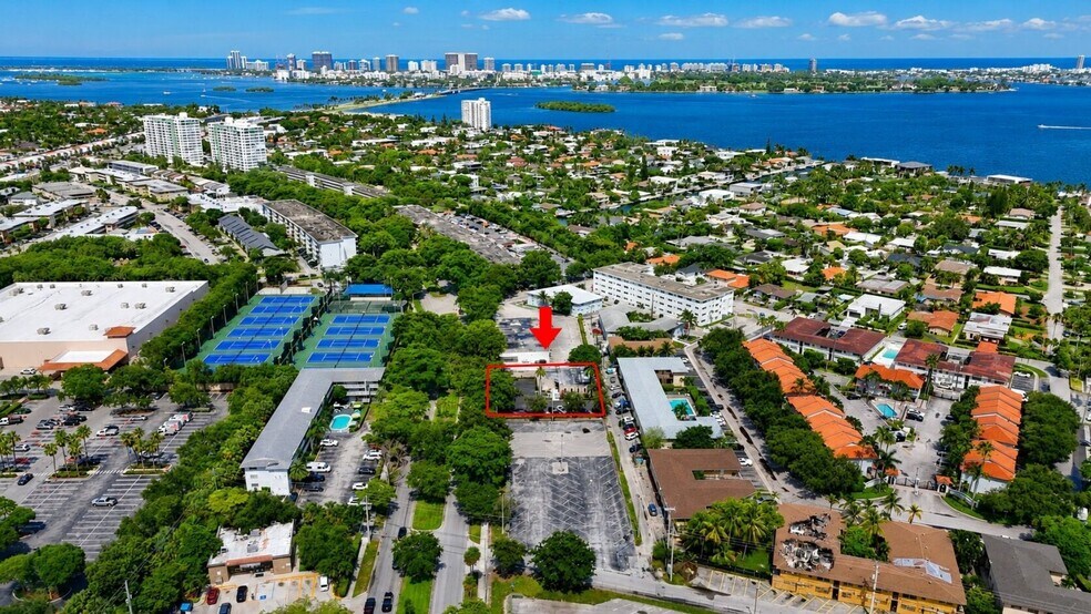 More Photos Of Sans Souci Blvd, Miami Office For Sale