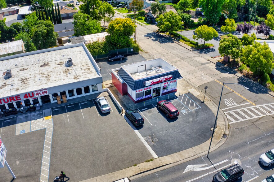 More Photos Of 520 Colusa Ave, Yuba City Freestanding For Sale