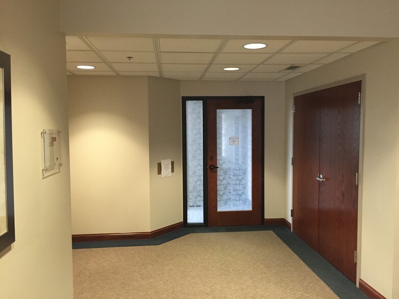 More Photos Of 415 Columbia St, Lafayette Office For Sale