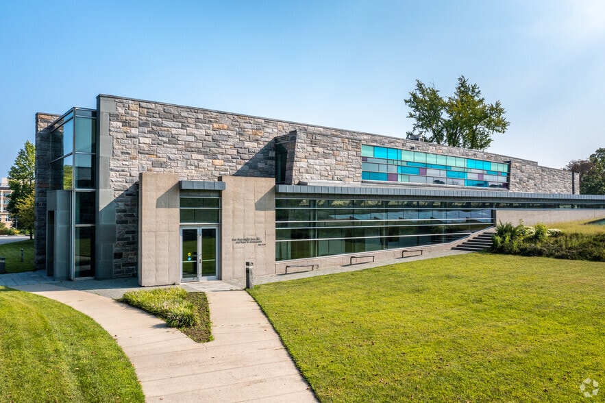 More Photos Of 29 Castle Pl, New Rochelle Schools For Lease