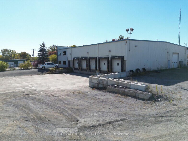 More Photos Of 35 Sharp Rd, Brantford Warehouse For Sale