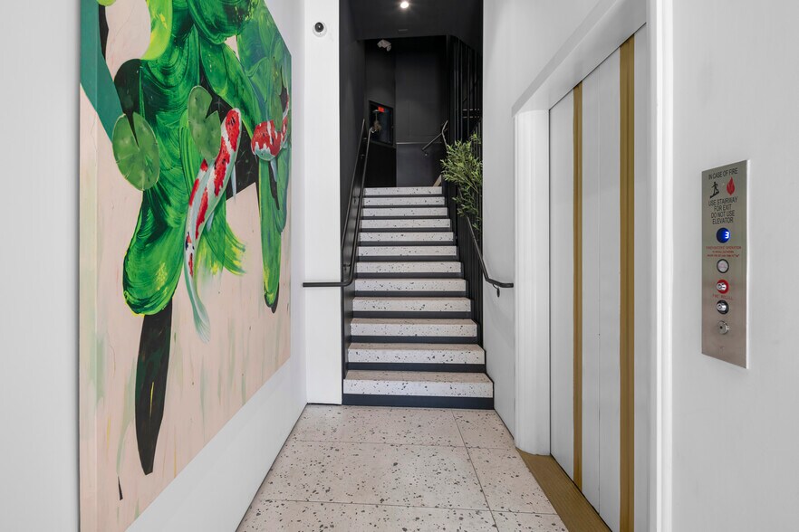 More Photos Of 139-147 S Beverly Dr, Beverly Hills Loft Creative Space For Lease