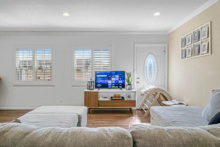 More Photos Of 14623 Roxton Ave, Gardena Multifamily For Sale