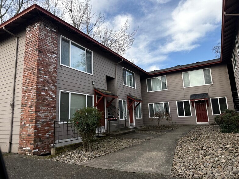 More Photos Of 5625 SE Gladstone St, Portland Apartments For Sale