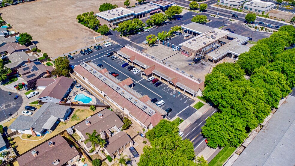 More Photos Of 2125 Wylie Dr, Modesto Office For Sale