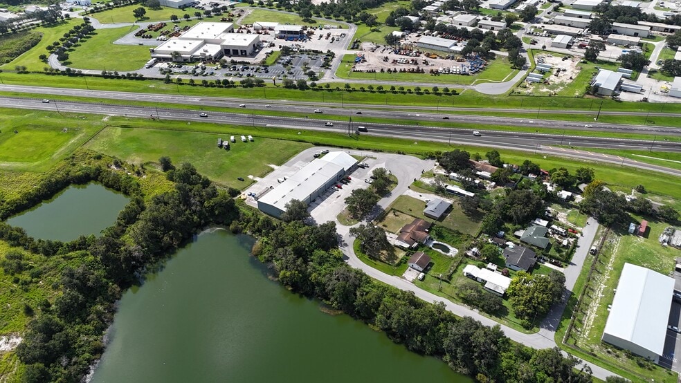 More Photos Of 3306 Waterfield Rd, Lakeland Warehouse For Lease