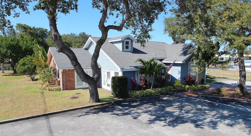 More Photos Of 8200 Seminole Blvd, Seminole Medical For Sale