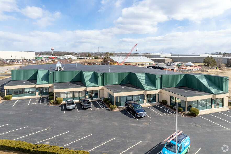 Primary Photo Of 315 Commerce Park Rd, North Kingstown Warehouse For Lease