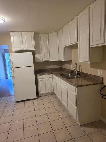 More Photos Of 9716 Mountain Blvd, Oakland Apartments For Sale