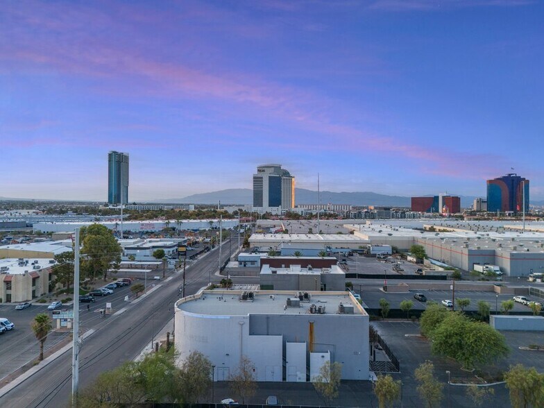 More Photos Of 4636 Wynn Rd, Las Vegas Health Club For Sale