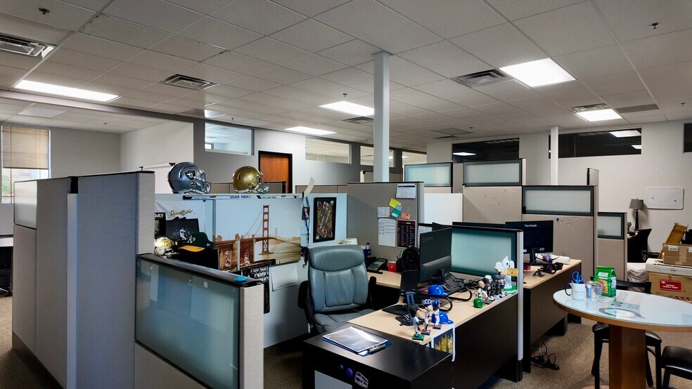 More Photos Of 5230 W Patrick Ln, Las Vegas Office For Sale