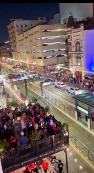 More Photos Of 312 Main St, Houston Restaurant For Lease