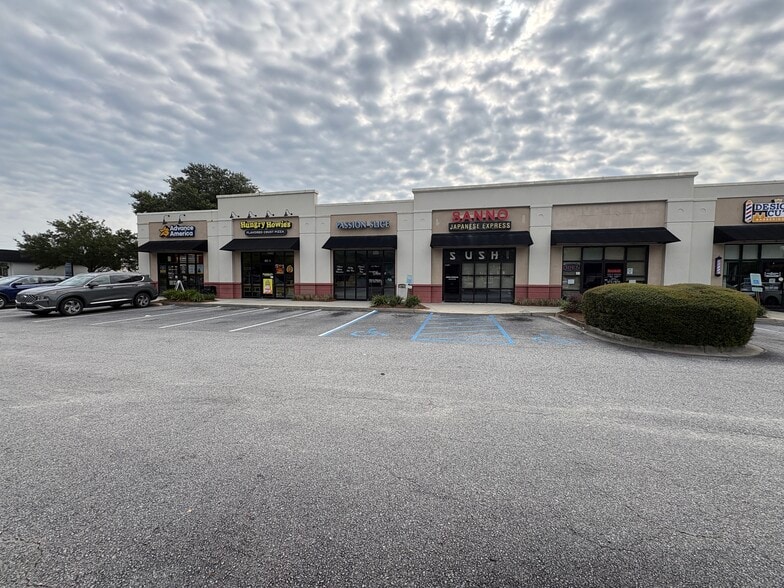 More Photos Of 134 St. James Ave, Goose Creek Freestanding For Lease