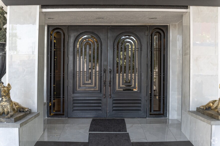 More Photos Of 1501 W Sahara Ave, Las Vegas Hotel For Sale