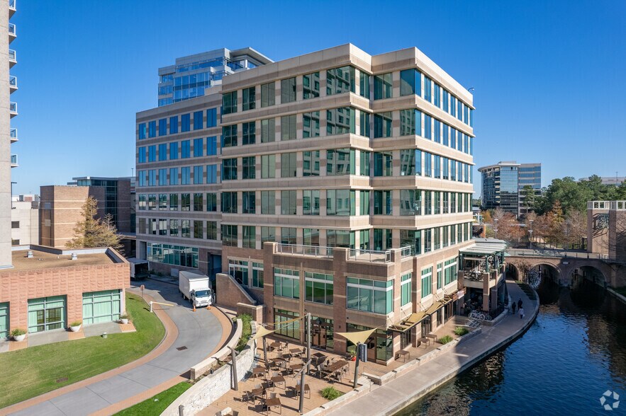 More Photos Of 21 Waterway Ave, The Woodlands Office For Lease