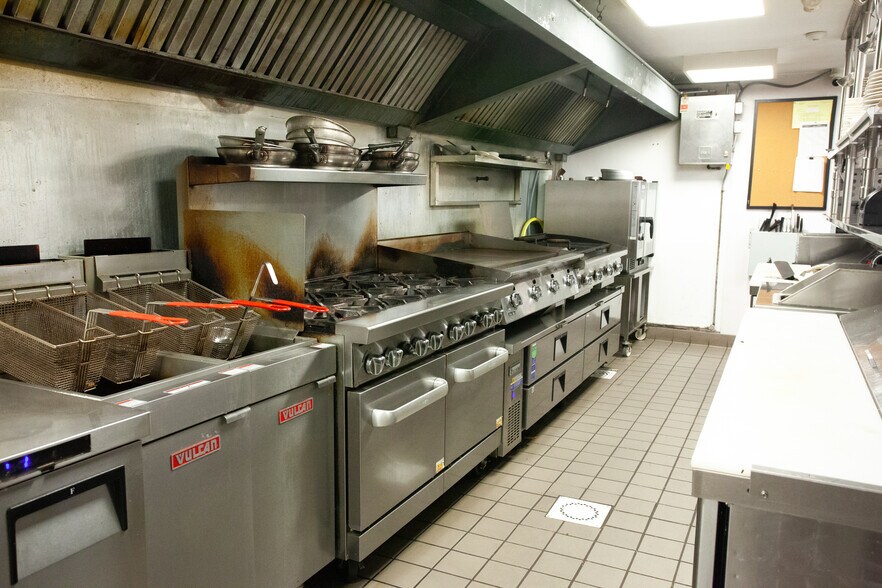 More Photos Of 117 Burgoyne Rd, Ticonderoga Restaurant For Sale