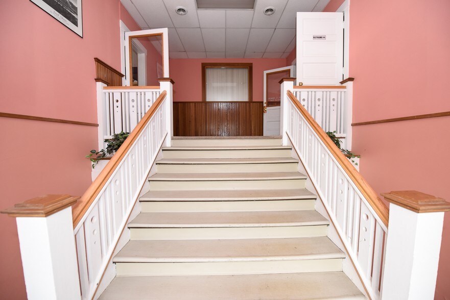 More Photos Of 5266 Seneca St, West Seneca Office For Lease