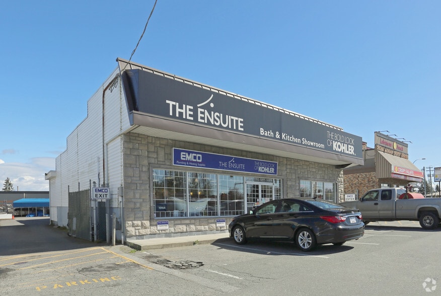 Primary Photo Of 2412-2418 King George Blvd, Surrey Showroom For Lease