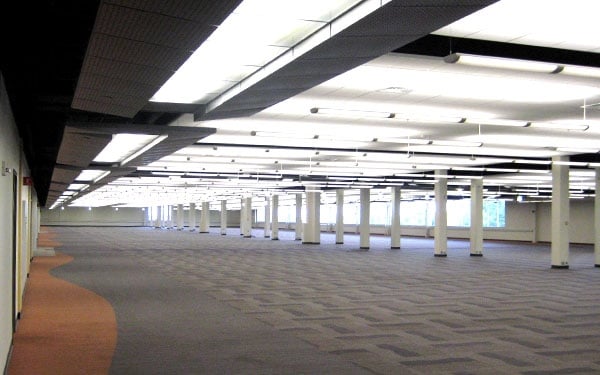 More Photos Of 815 14th St SW, Loveland Flex For Lease