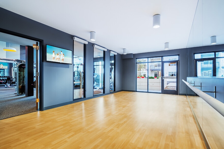 More Photos Of 1801 Chapman Ave, Rockville Apartments For Lease