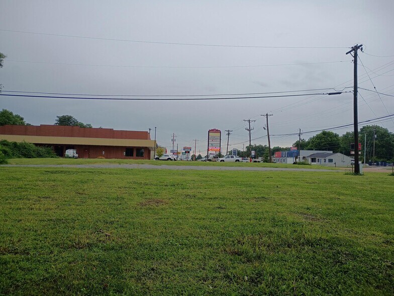 More Photos Of 5305 N Illinois, Fairview Heights Office For Lease