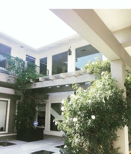 More Photos Of 814 S Westgate Ave, Los Angeles Office For Lease