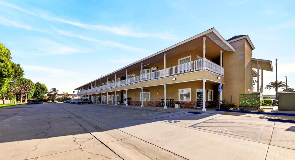 More Photos Of 408 S Beach Blvd, Anaheim Medical For Sale
