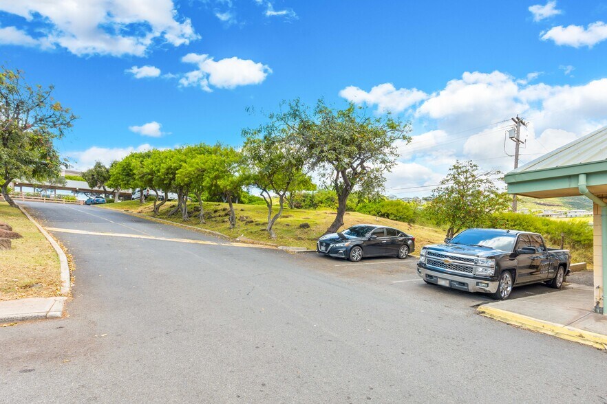 More Photos Of 92-595 Makakilo Dr, Kapolei Land For Lease