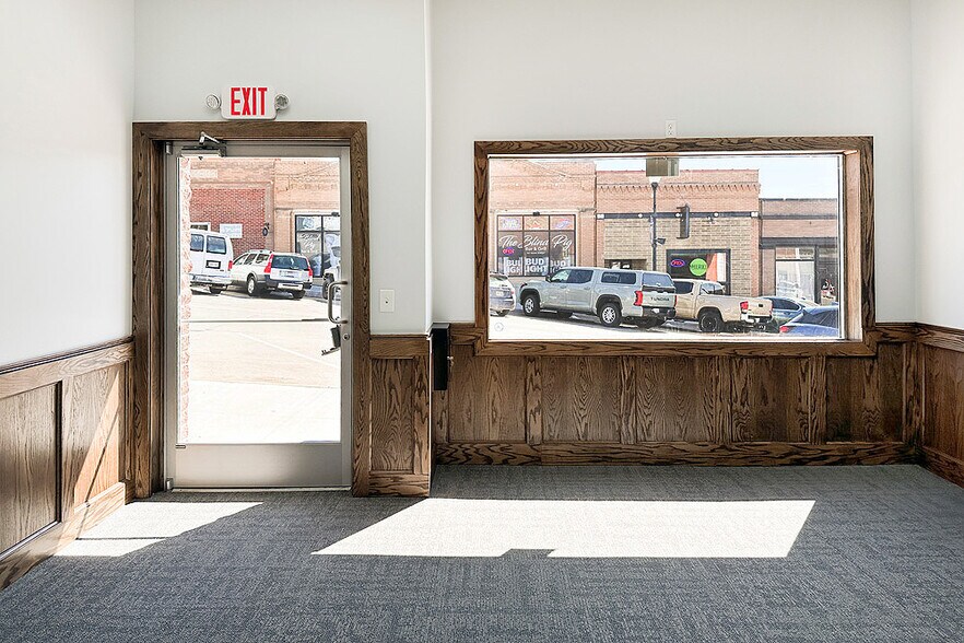 More Photos Of 166 Main St, Springfield Office For Sale