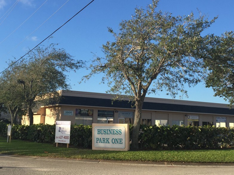 Primary Photo Of 3878 Prospect Ave, Riviera Beach Light Manufacturing For Lease