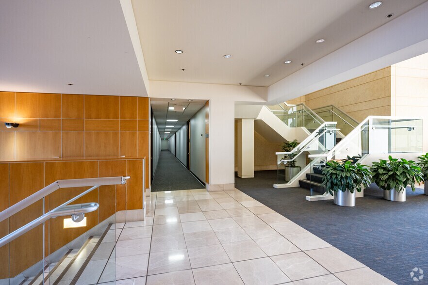 More Photos Of 100 Smith Ranch Rd, San Rafael Office For Lease